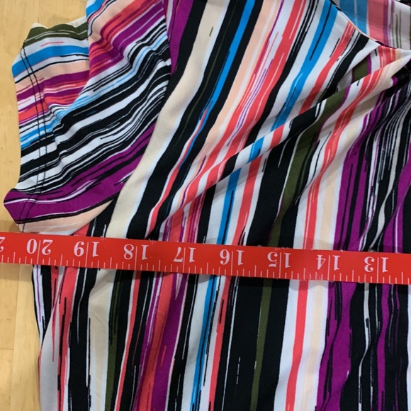 Worthington size petite large polyester spandex short sleeve blouse. Like new - Picture 8 of 11